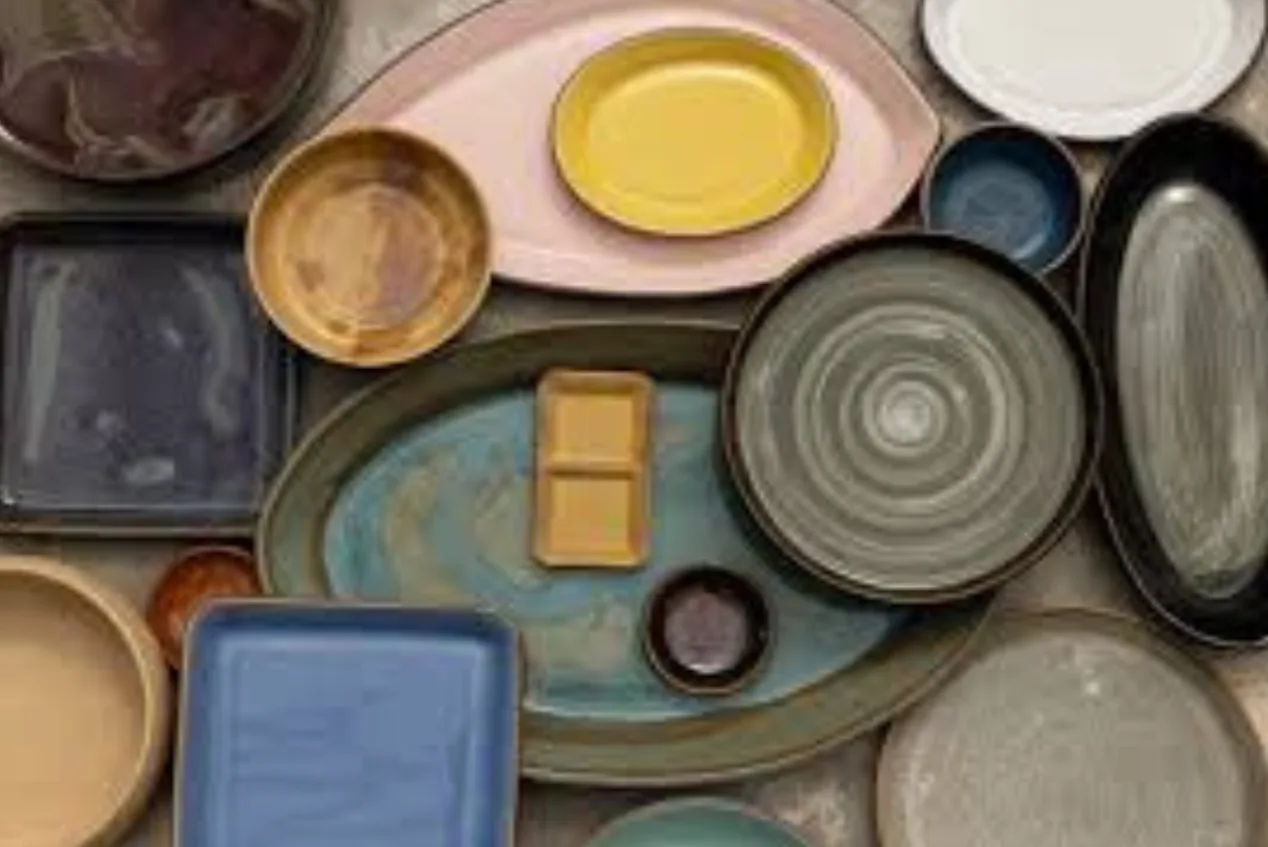 Decorative slab-built ceramic plate